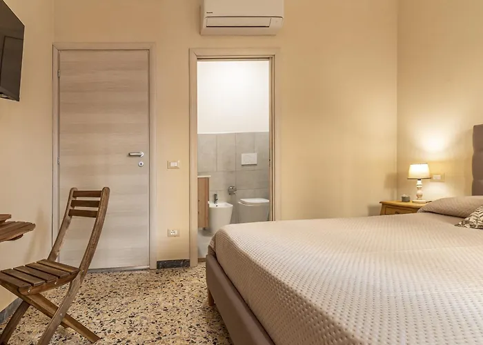 L'erika In Citta Гостевой дом Ливорно